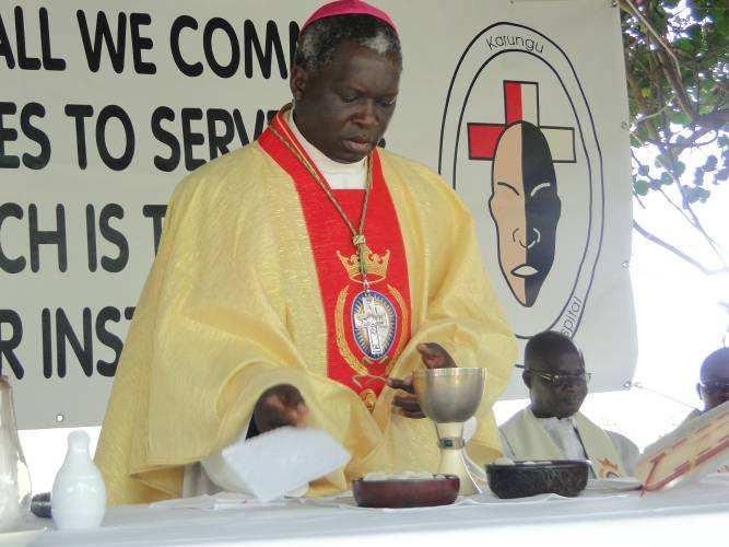 Charles Lwanga di Kakamega e il fratello camilliano Chrispin Wasike, in visita all ospedale St. Camillus, sono passati insieme a Fr. Elphas a vedere anche il nostro centro.