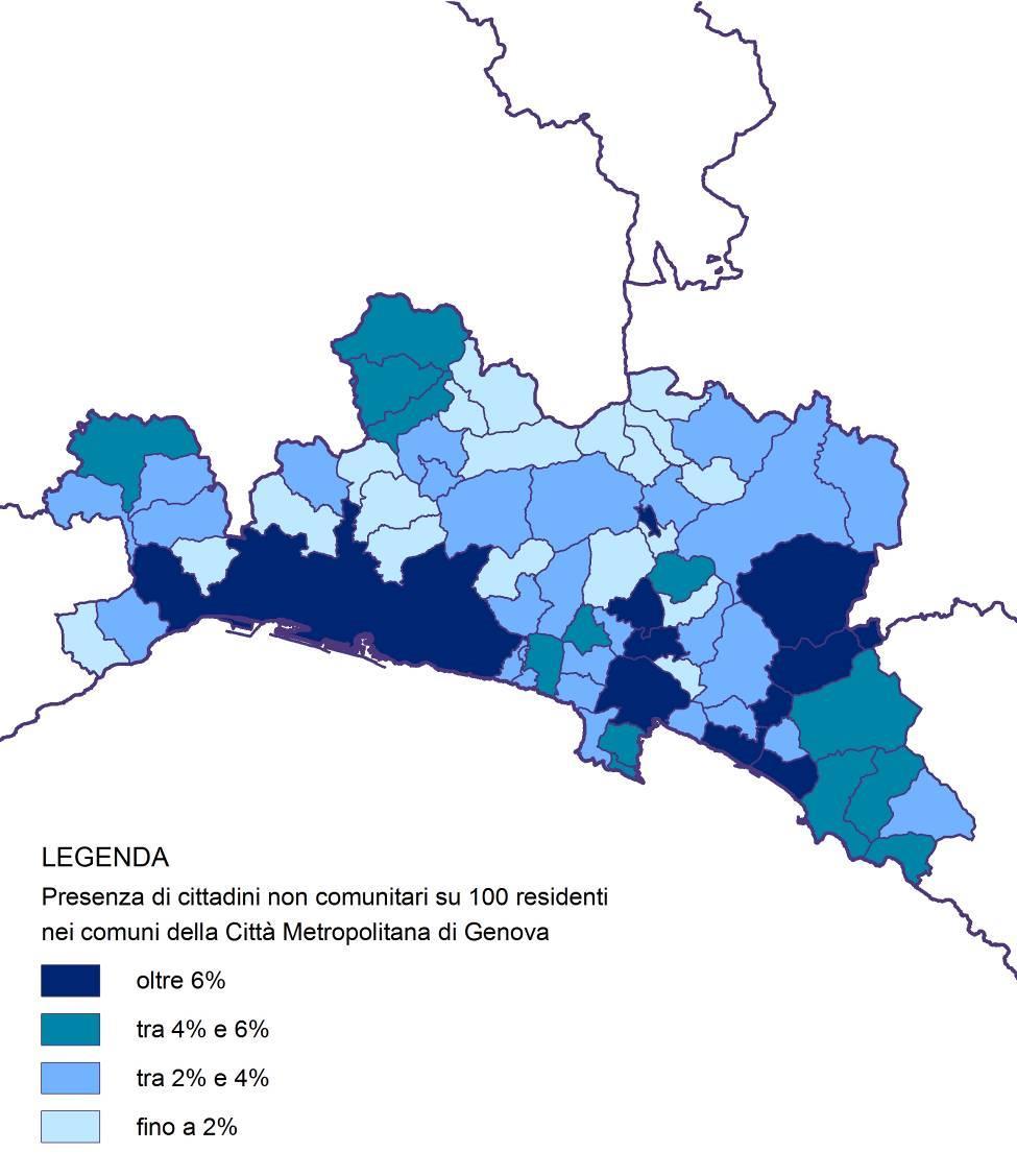 Presenza e caratteristiche socio-demografiche 9 Caratteristiche socio-demografiche Il 6,8% dei residenti a Genova al 1 gennaio 2016 è di cittadinanza non comunitaria: si tratta di un valore superiore