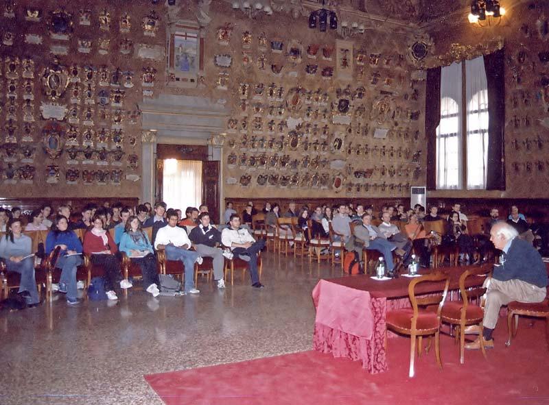 La conferenza plenaria Il Prof. Franco Pacini (Dip.