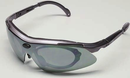 SHOOTING-4 & KONUSLIGHT-9 UTILI ACCESSORI SPORT PER OUTDOOR Questo nuovo occhiale da tiro è costruito con una montatura in policarbonato leggerissima e