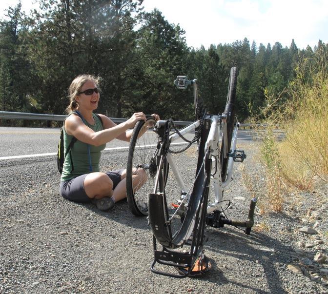 Altri servizi utili e facoltativi: Possibilità di lavare bicicletta; Biciclette a noleggio o in prestito; Libro