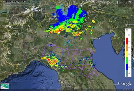 Mappe di riflettività del 07/10/2011 alle 03:45 UTC (in alto a sinistra), alle 04: 45 UTC (in alto a destra), Successivamente nella mattinata del 7 ottobre il rapido transito del fronte freddo