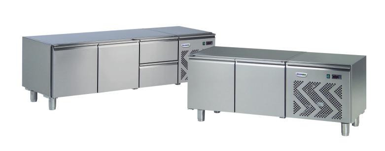 BASI FUOCHI REFRIGERATE APERTI REFRIGERATED TESTO INGLESE BASES PROTAGONISTI SUPPORTI PER GLI ELEMENTI TOP E PERFETTA CONSERVAZIONE DEL CIBO: LE BASI REFRIGERATE RAZIONALIZZANO PROTAGONISTI LO SPAZIO