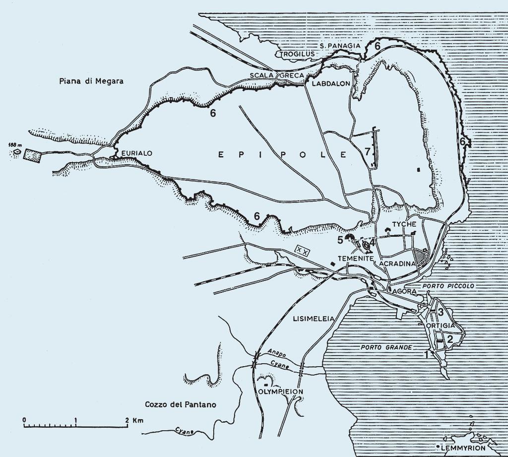 Fig. 3 Siracusa. Planimetria generale della città: 1. fonte Aretusa; 2. tempio di Atena; 3. tempio di Apollo; 4. anfiteatro; 5. teatro; 6. muri di Dionigi; 7. muri di Geloni.