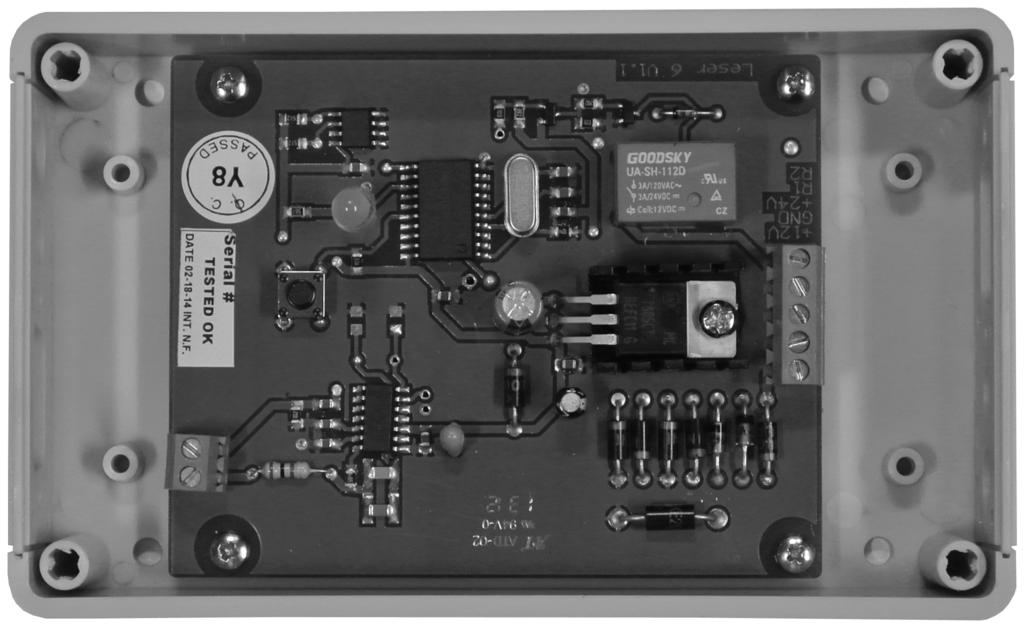 7. Collegamenti e controlli 6 7 1 2 3 4 5 9 8 1 12 V/DC (oppure 12 V/AC) 2 GND (oppure 12 V/AC) 3.