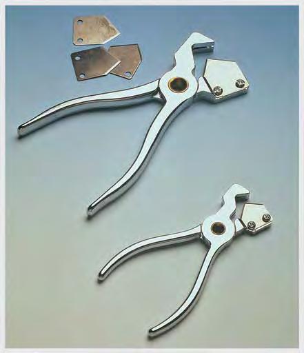 PINZE TAGLIA TUO tube CUTTER Accessori / Accessories Pinza taglia tubo dotata.