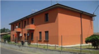 secondo. Superficie lorda complessiva appartamento e cantina, di circa mq 54,57. Superficie lorda complessiva box di mq 17,54 Classe energetica G. Prezzo base Euro 22.172,00.