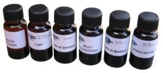 40 6 Bottle of fundamental dyes; Blue of methilene, Eosin, Nigrosin, Gentian violet, Neutral red, Lugol s solution 6 Flaconi di coloranti