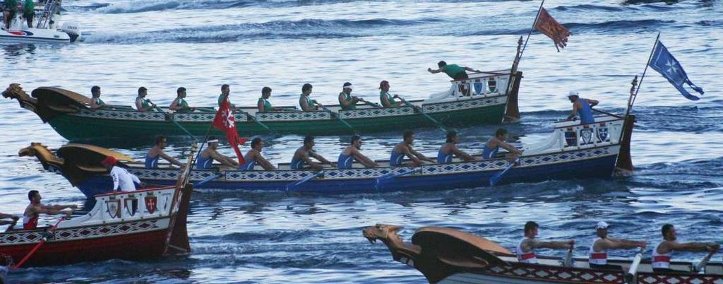 La fondazione di Amalfi viene fatta risalire ai Romani. A partire dal IX secolo, fu prima fra le Repubbliche Marinare e rivaleggiò con Pisa, Venezia e Genova per il controllo del Mar Mediterraneo.