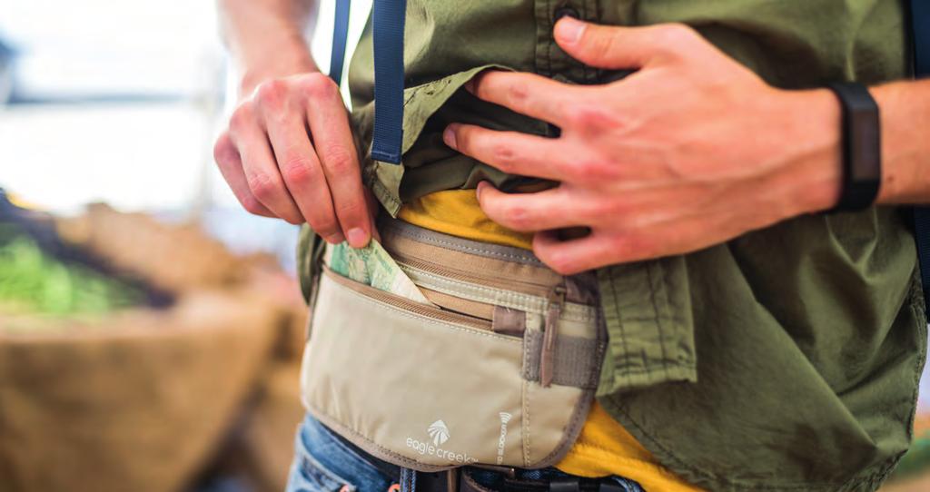 . Porta oggetti regolabile ultra leggero e traspirante con due tasche per l'alloggiamento dei