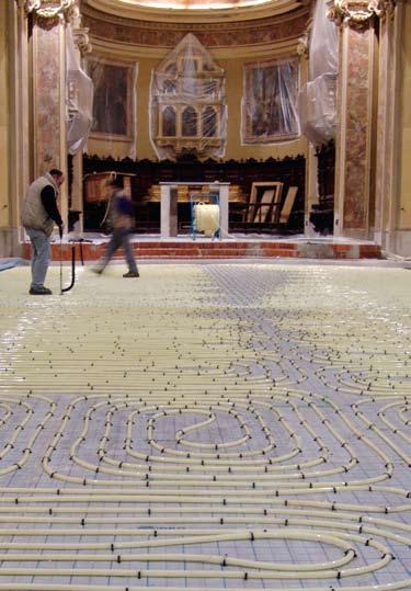 Chiesa di San Giacomo Piazzatorre - Bergamo Realizzazione di impianto radiante a pavimento con piastra base mod.