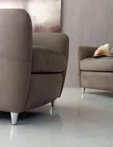 lettura the beautiful and comfortable armchairs ensure
