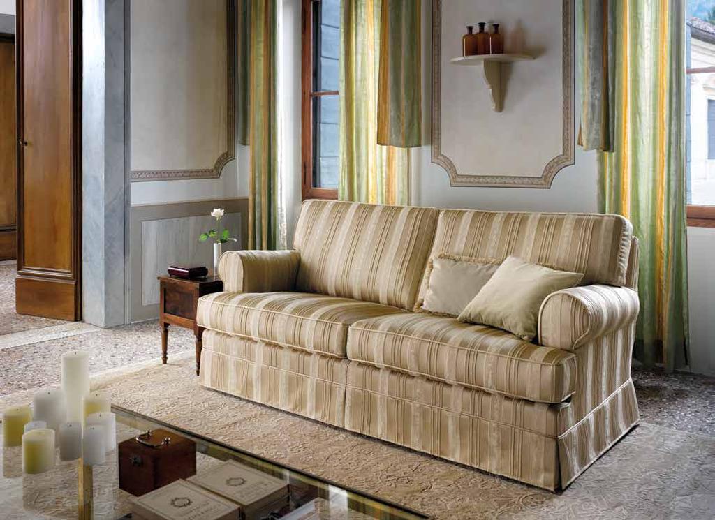 CLASSIC collection / Atena cm 202 cm 40x40 e cuscino decoro cm 60x30 con spazzolino.