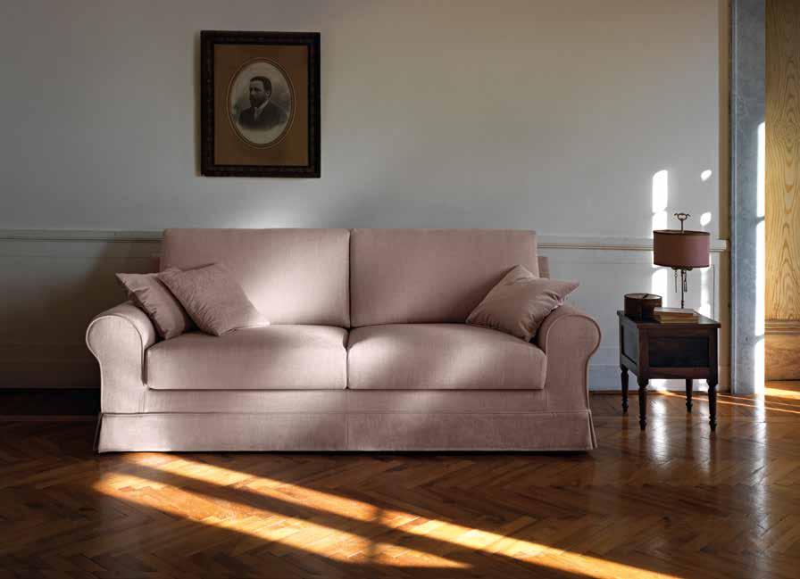 CLASSIC collection / Class cm 213 Tre cuscini decoro cm 40x40. Sofa 213 cm Three decorative cushions 40x40 cm.