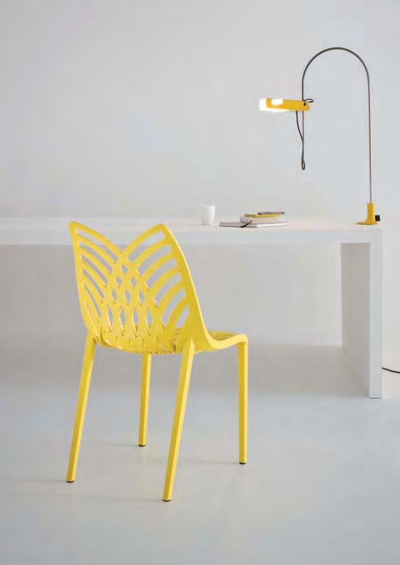 OPERA Studio Eurolinea Design A forerunner of fashion, at the forefront of technology, Opera is a chair with resolute design and a pioneer of new trends.