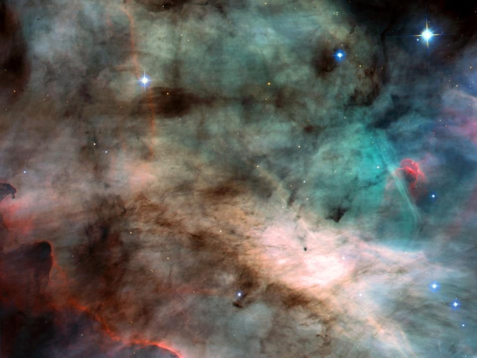 LE NEBULOSE E LA NASCITA DI UNA STELLA Le stelle nascono nelle nubi di gas e polvere, chiamate nebulose, che sono sparse nelle galassie.