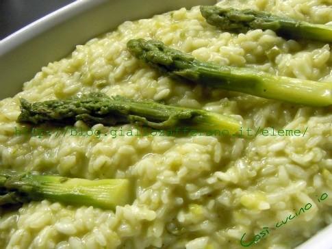 Risotto di asparagi verdi Delicato e gustoso, questo