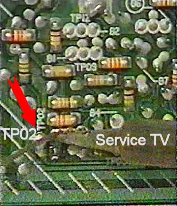 Dissaldare e liberare i terminali transistor TP02.