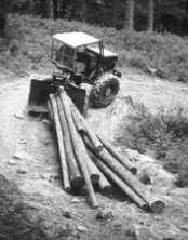 A strascico con trattori 4. trattori articolati (skidder): macchine specializzate per l esbosco a strascico.