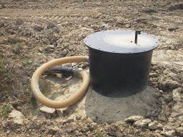 particolare di un pozzo di estrazione biogas, si nota