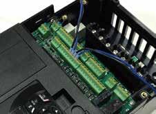 0 10 V in / out e 4 ~ 20 ma in / out sono singolarmente selezionabili da DIP switch.