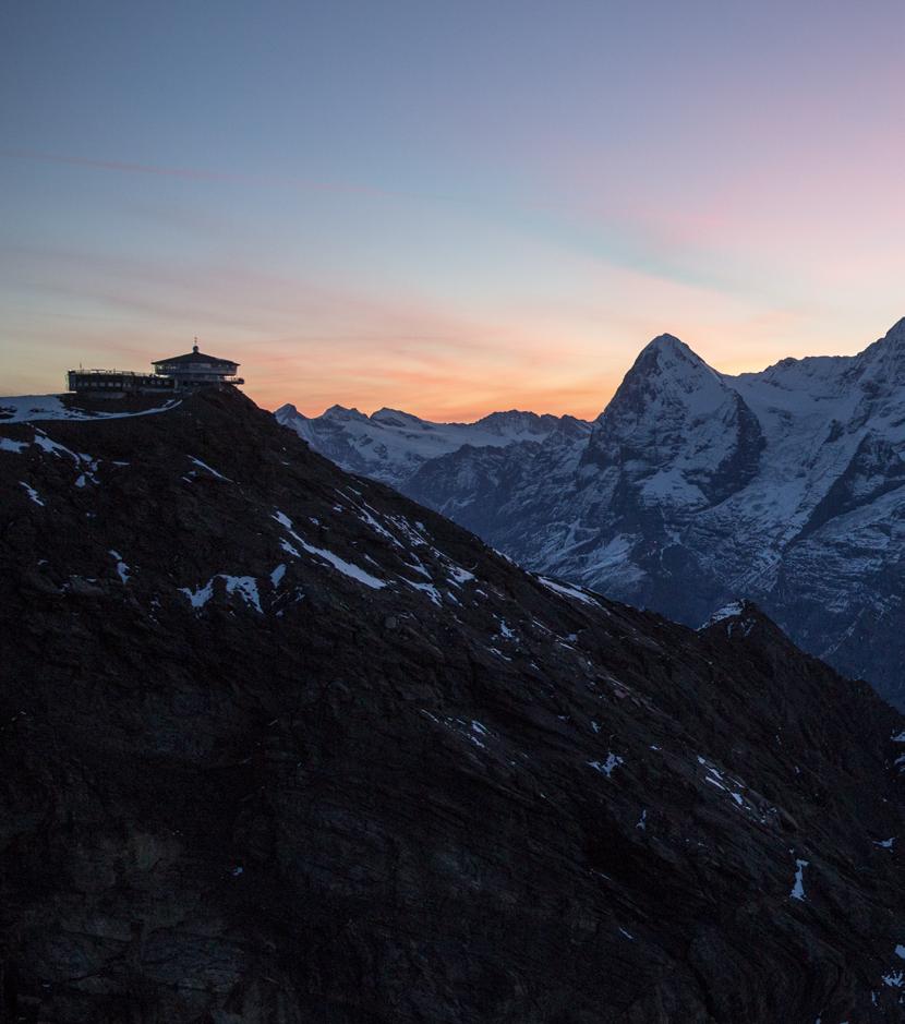 Francobolli speciali 50 anni Schilthorn Piz Gloria Una conquista del turismo alpino L apertura dell ultimo tratto del percorso della ferrovia dello Schilthorn 50 anni fa ha rappresentato per il