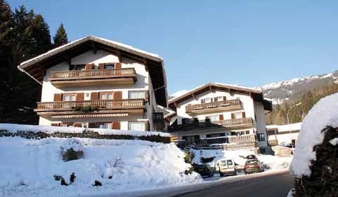 ZELL AM SEE APARTMANI LUISE VOR Položaj: 10 minuta do središta mjesta, mogućnost skijanja do apartmana Udaljenost od žičare: 100 m do žičare Apartman tip D, za 6-8 osoba: tri spavaće sobe, tri