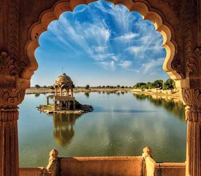 12 KING HOLIDAYS > oriente Royal Rajasthan 12 giorni Partenze: Questo viaggio offre una carrellata di immagini ed emozioni dell India più vera: da delhi, ad agra, che deve la sua fama al palazzo più