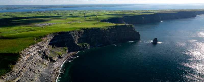 5 Giorno, Mercoledì 19 Luglio Galway / Isole Aran / Galway Prima colazione irlandese. Intera giornata dedicata all escursione alle mitiche Isole Aran.