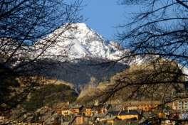 Sono le 15,30 quando ripartiamo alla volta di Briancon. Il tempo è ottimo e la strada molto bella, scorrevole e piena di attrattive.