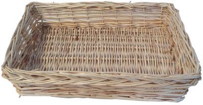 : CESRA22 CESTO IN RATTAN SINTETICO RETTANGOLARE Conforme alle norme alimentari e lavabili in lavastoviglie. Dim. (cm.): 23x15x7h.