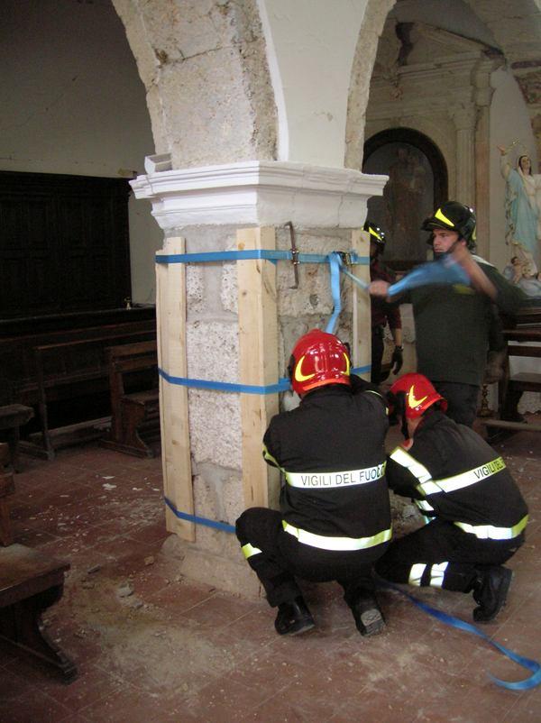 Urban Search and Rescue addestrate ed attrezzate per la ricerca sotto le macerie, alle unità cinofile, ai SAF - Vigili del Fuoco che,