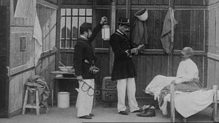 Racconti a quadri L Affaire Dreyfus, 1899 Dopo aver acquisito la padronanza degli «effetti speciali», Méliès inizia a progettare storie composte da più inquadrature.