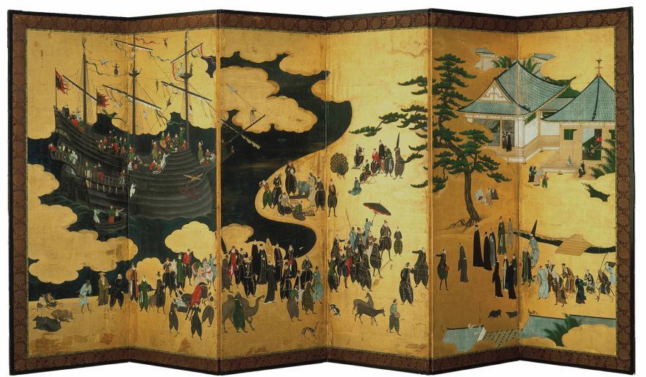 Figura 35, Nanban byōbu (paravento di destra), Kanō Naizen (attribuito), 1600-1610 Nel corteo si possono vedere i mercanti europei trasportare, tra le varie cose, anche armi.