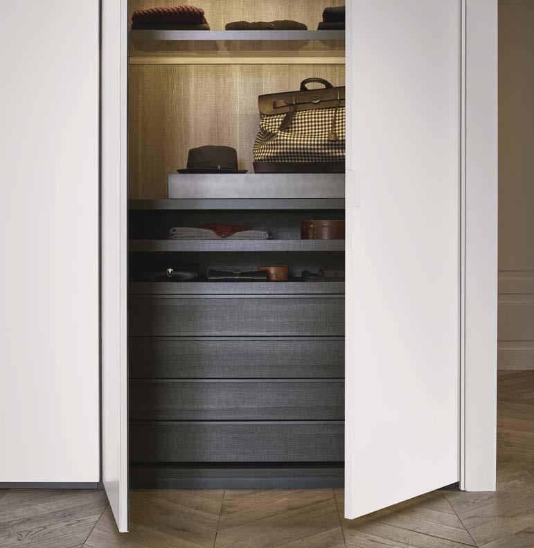 This page: inner chest of drawers in cenere oak melamine, trays covered in 02 moka techno-leather, shelf covered in techno-leather