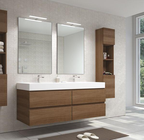 34 ESSENCE ESSENCE design DOMUS Line Applique per specchiera da bagno a proiezione diffusa Materiali: acciaio e PMMA initure: