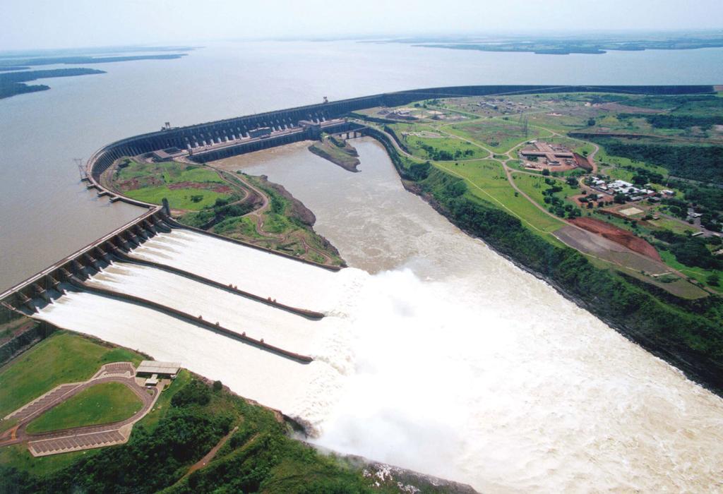 Conversione di energia Diga di Itaipu: produce il 93 % dell