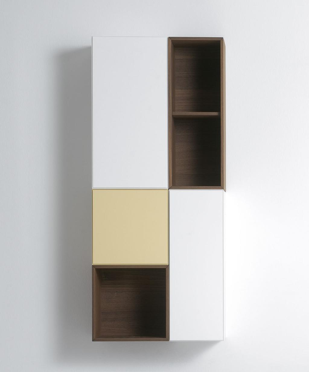 Bruciato da cm 25 x h 25; a fianco pensile a giorno e pensile ad anta cm h 18 x 50 x 20. Decorative and functional cupboards.