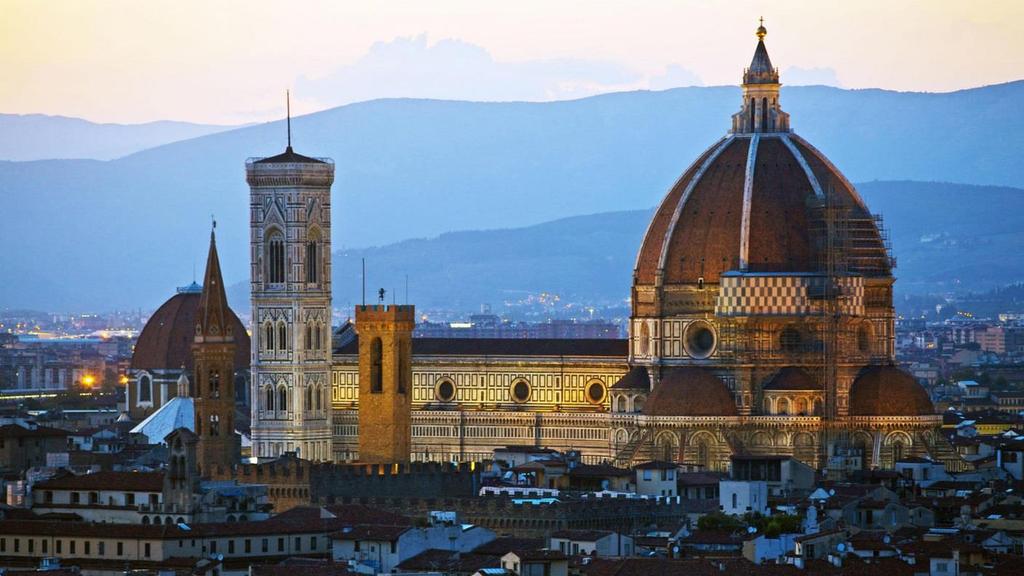 15 Ottobre 2016 Fabrizio, Anna e Lorenzo rientreranno in Italia con splendide foto Arriveranno a Firenze e faranno sognare parenti e amici con il loro indimenticabile Viaggio!