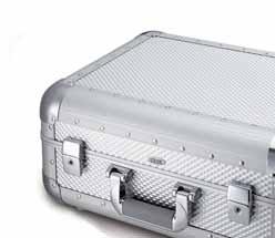WWW.FRAMVAIGERIA.IT INEA ARCO VAIGIE ARCO Successo incontrastato per tutte le valigie in alluminio a marchio Fram.