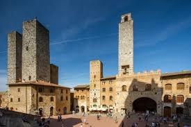 Gimignano by night Alla fine della