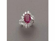 IL PONTE CASA D'ASTE PALAZZO CRIVELLI 52 53 202 Spilla in platino anni '50 a guisa di bouquet con diamanti marquise, baguette, rotondi e rubini. g.16,70 Diamond and ruby platinum brooch, 1950s 1.