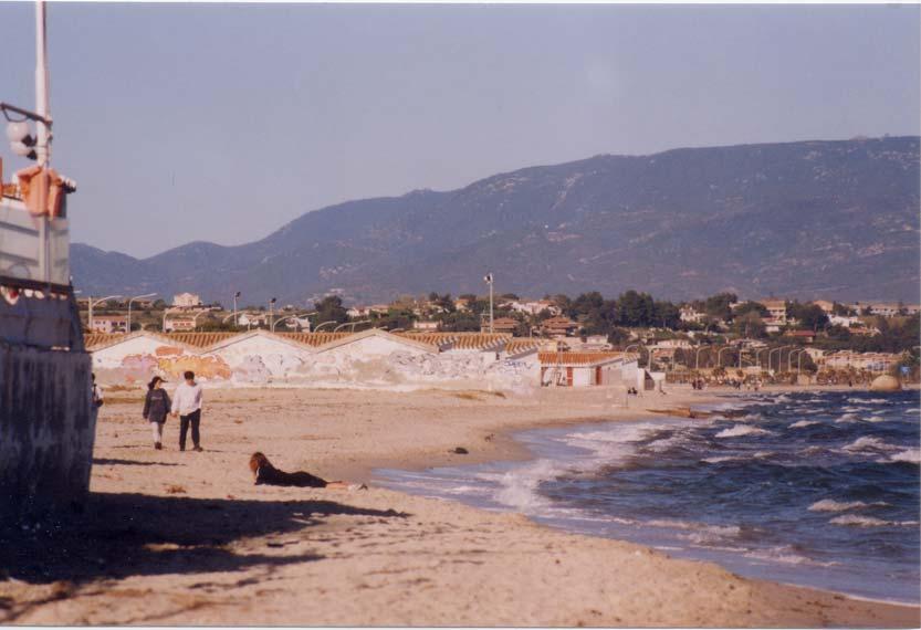 Piano di Lottizzazione "La Fortezza" Documentazione Fotografica 16 Lott. S.Anastasia 2 Foto 29: N2 N4 dal Poetto (Bussola), 2000 Figura 1: Planimetria del Progetto con individuazione delle SubZone.