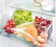 Infatti i congelatori SmartFrost sono dotati di VarioSpace: è possibile rimuovere uno o più cassetti per congelare alimenti di grandi dimensioni.
