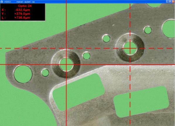 Generatore di linee, regolabile da tastiera, sovrappone fino a 3 coppie di linee (orizzontali e verticali) di qualità digitale all immagine a video.