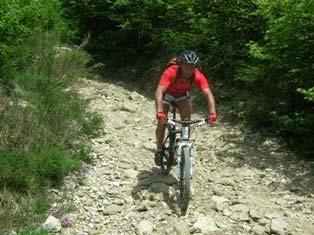 proseguire diritto seguendo la nostra via principale ed arrivando a Menconico (728 m) nei pressi della Chiesa.