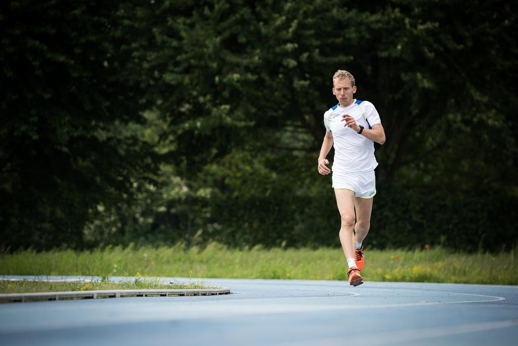 una fase di corsa lenta, da 1 a 4, e da una fase di corsa sostenuta, sempre con le stesse scansioni temporali di quella lenta.