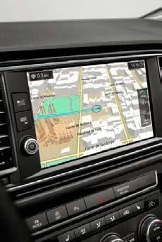 Navigatore) / SEAT Full Link e Media Control / Hard disk 10gb + W-lan (connessione wi-fi) / Cartografia Europa (SD card) e Navigaz.