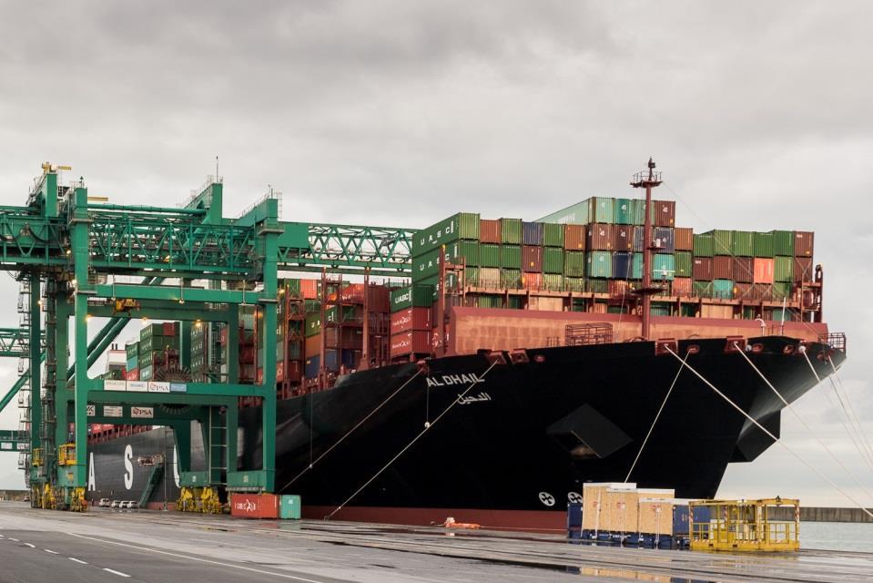 Genova per una super porta-container da 15.