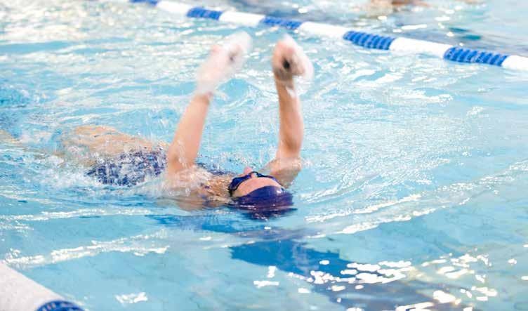 NUOTO LIBERO NUOTO LIBERO: possibilità di accedere alla piscina nelle fasce orarie indicate per nuotare liberamente NUOTO FAMILY: possibilità di accedere alla piscina con i bambini accompagnati dai